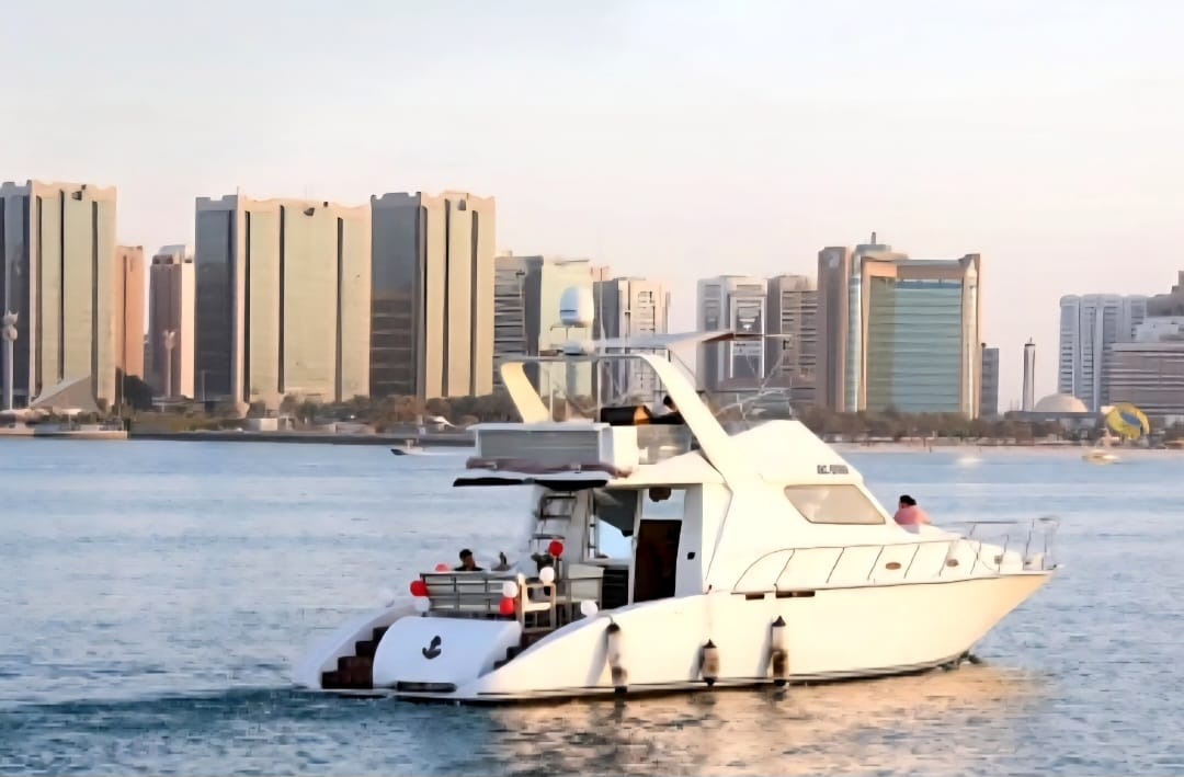 Yacht 1