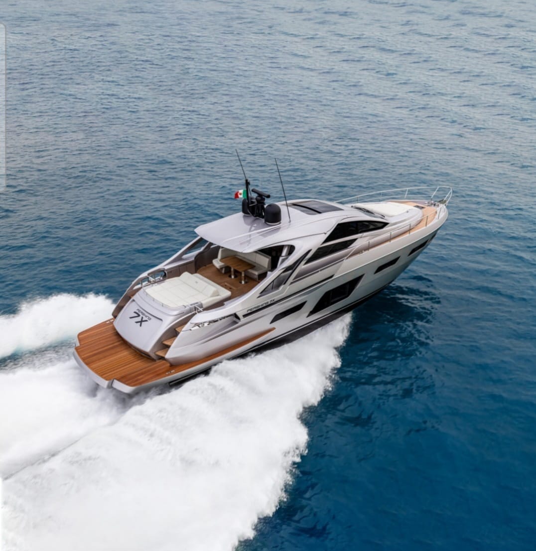 Yacht 1