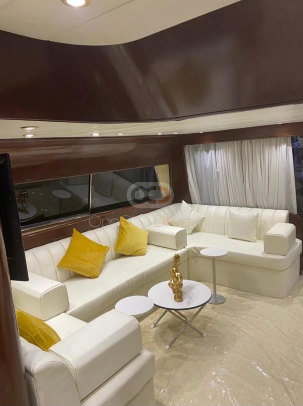 Yacht 1